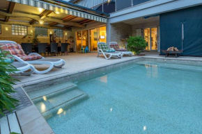 Villa Balu, a charming apartment with pool near Pula